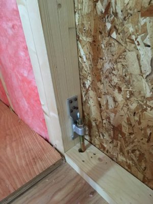 ホールダウン金物