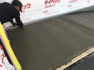 左官　刷毛引き