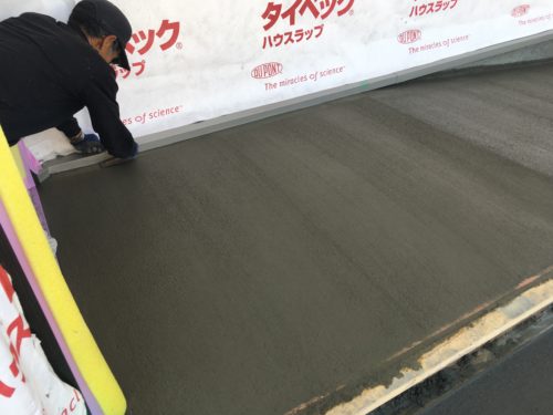 左官　刷毛引き